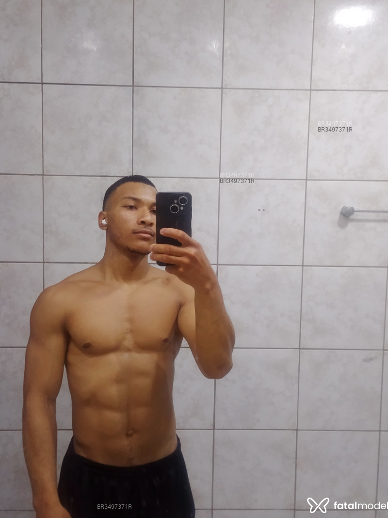 Acompanhante Lucas - Feed