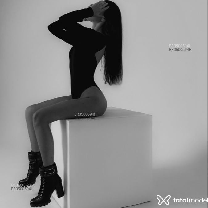 Acompanhante Nicole - Feed