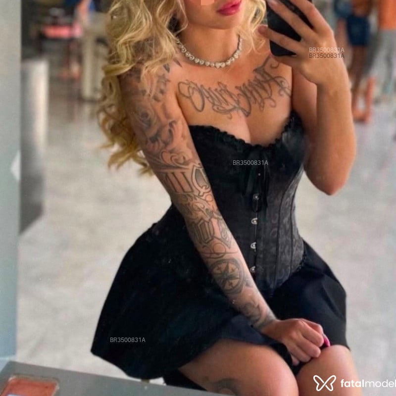Acompanhante Alana - Feed