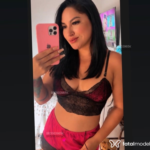 Acompanhante Lanna - Feed