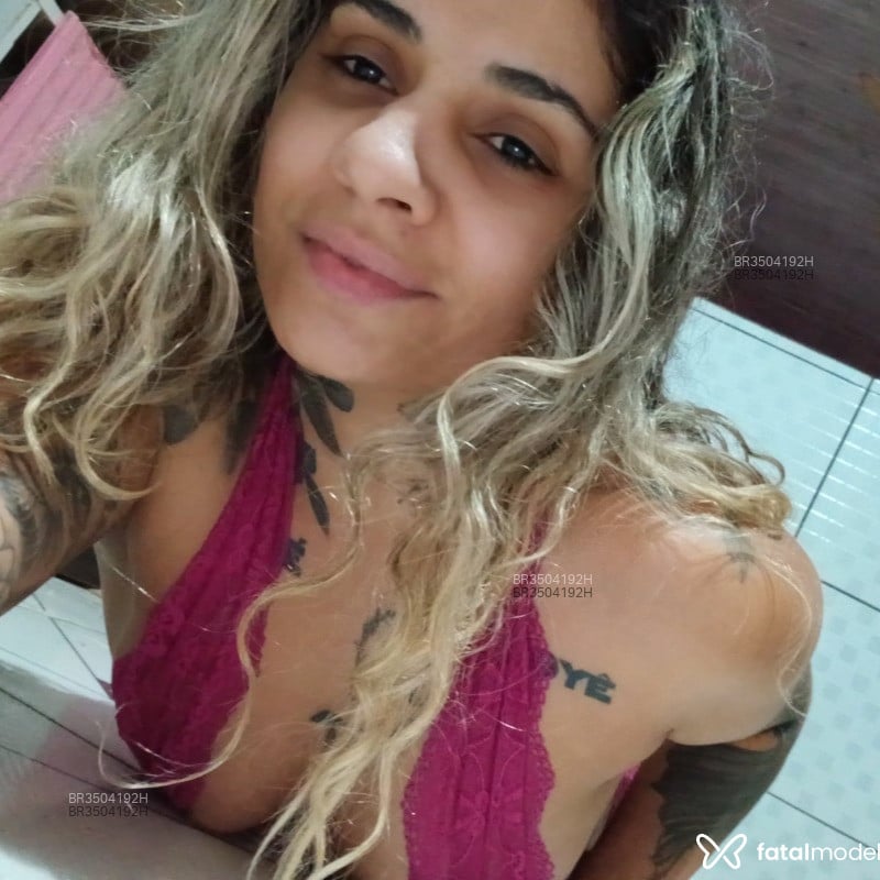 Acompanhante Morena - Feed
