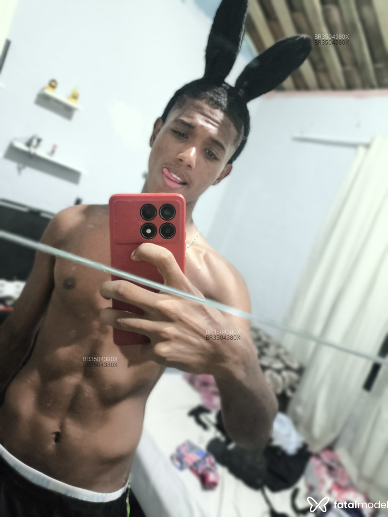Acompanhante Pretin - Feed