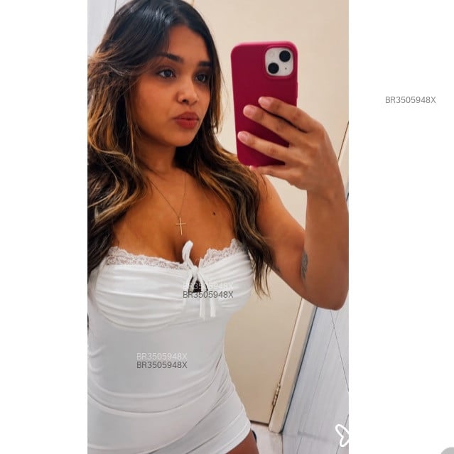 Acompanhante Maria - Feed