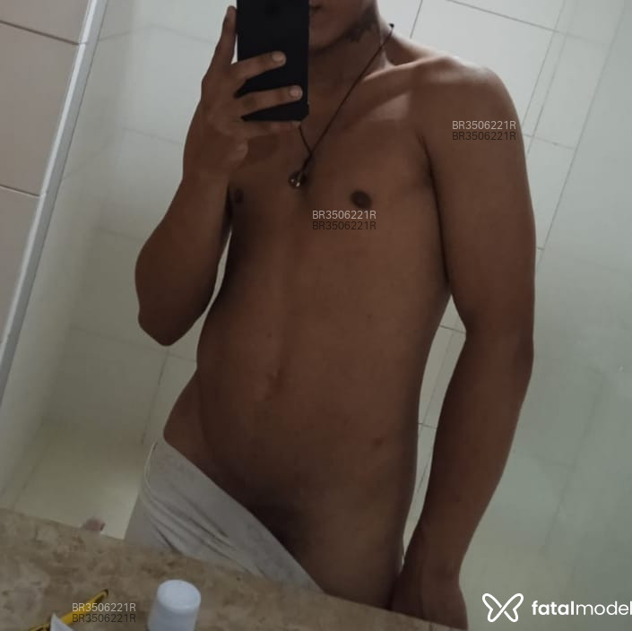 Acompanhante Mateo - Feed