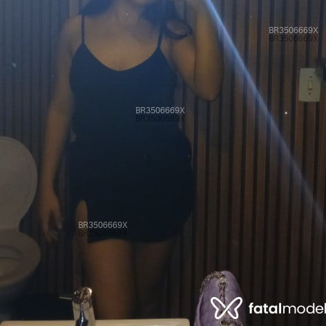 Acompanhante Larissa - Feed