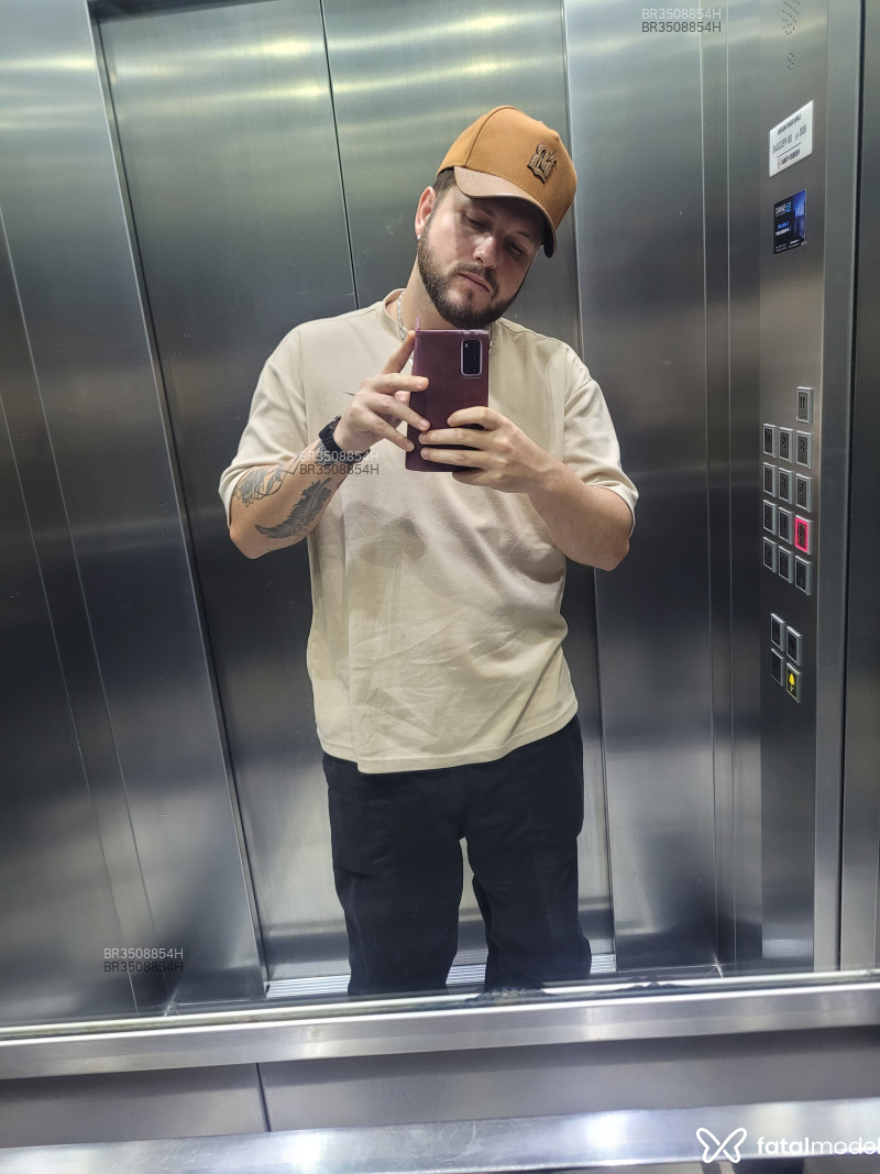 Acompanhante Vinicius - Feed