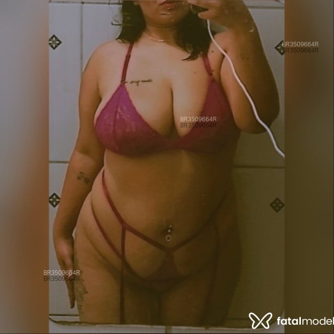Acompanhante Morena - Feed