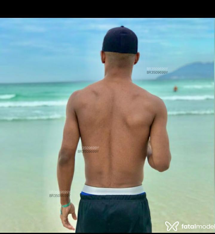 Acompanhante Vini Rian - Feed
