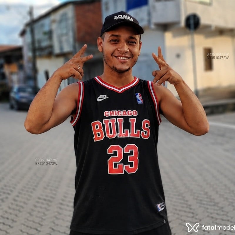 Acompanhante Pretinho - Feed