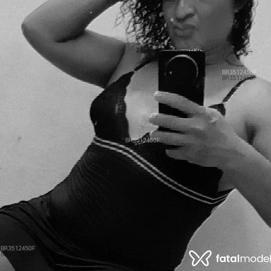 Acompanhante Shakira Rochelle - Feed