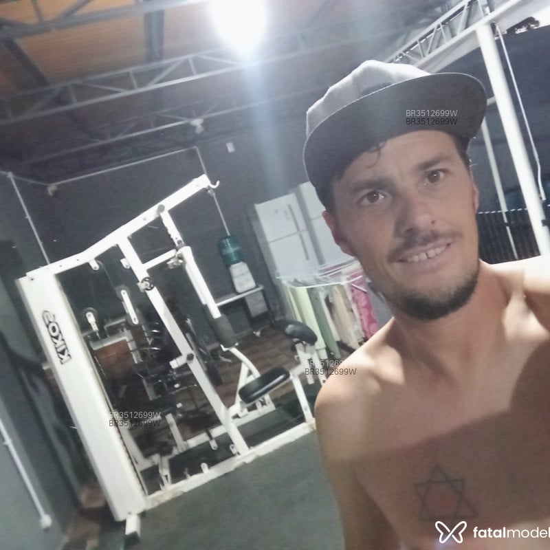 Acompanhante Guilherme - Feed