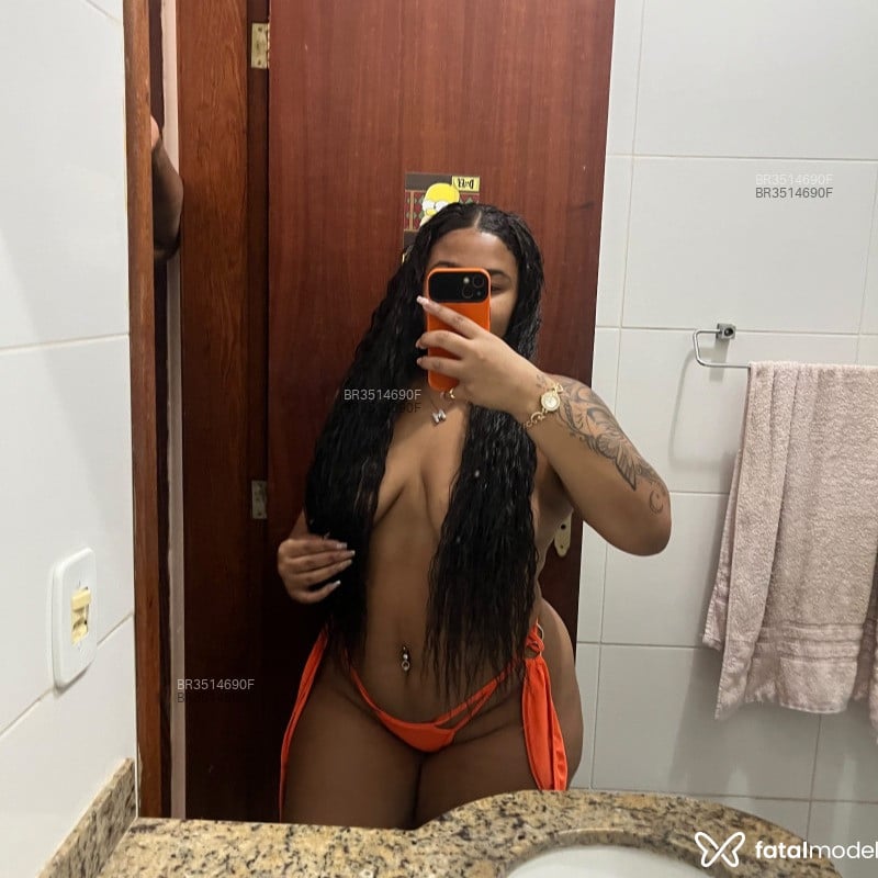 Acompanhante Carolina - Feed