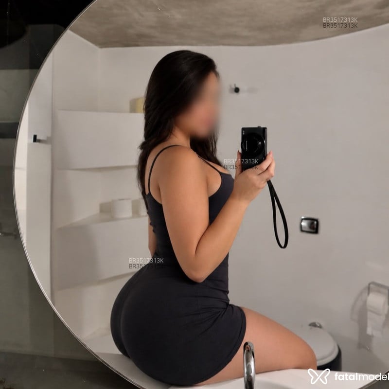 Acompanhante Bia Oliveira - Feed