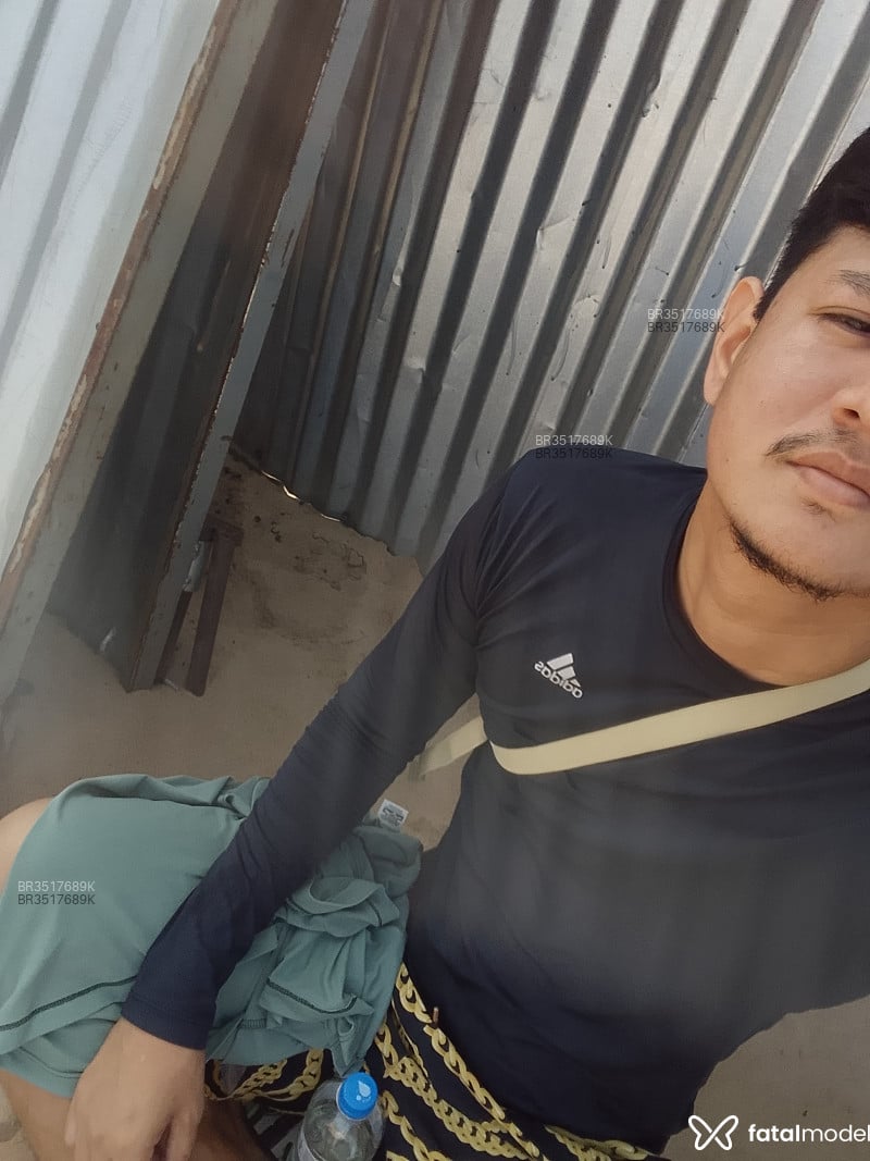 Acompanhante Johnschmt - Feed