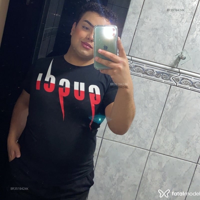 Acompanhante Lucas - Feed