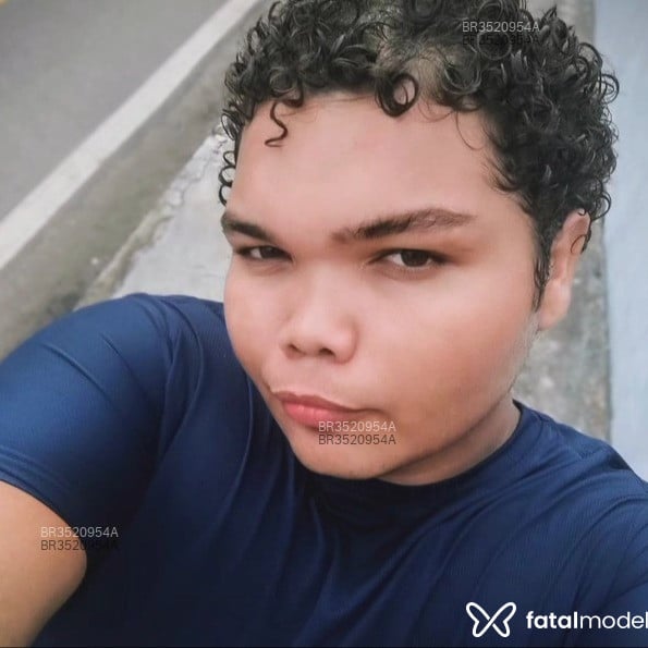 Acompanhante Kauã Lemos - Feed