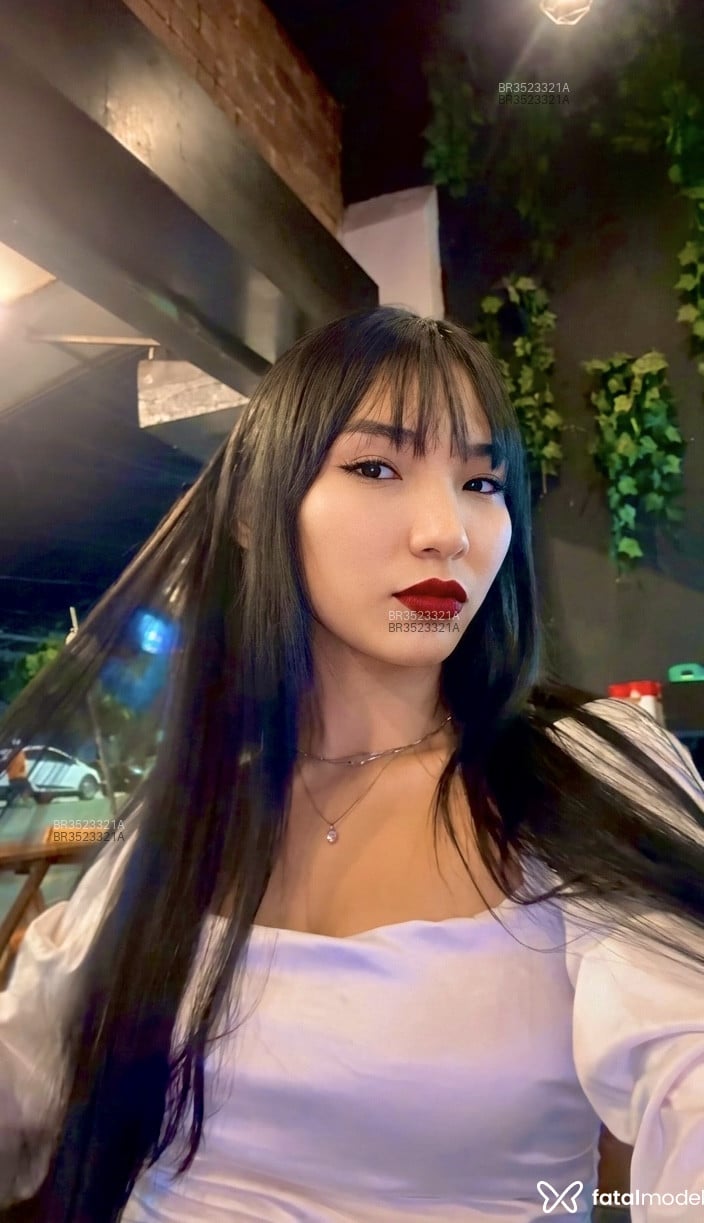 Acompanhante Yohana - Feed