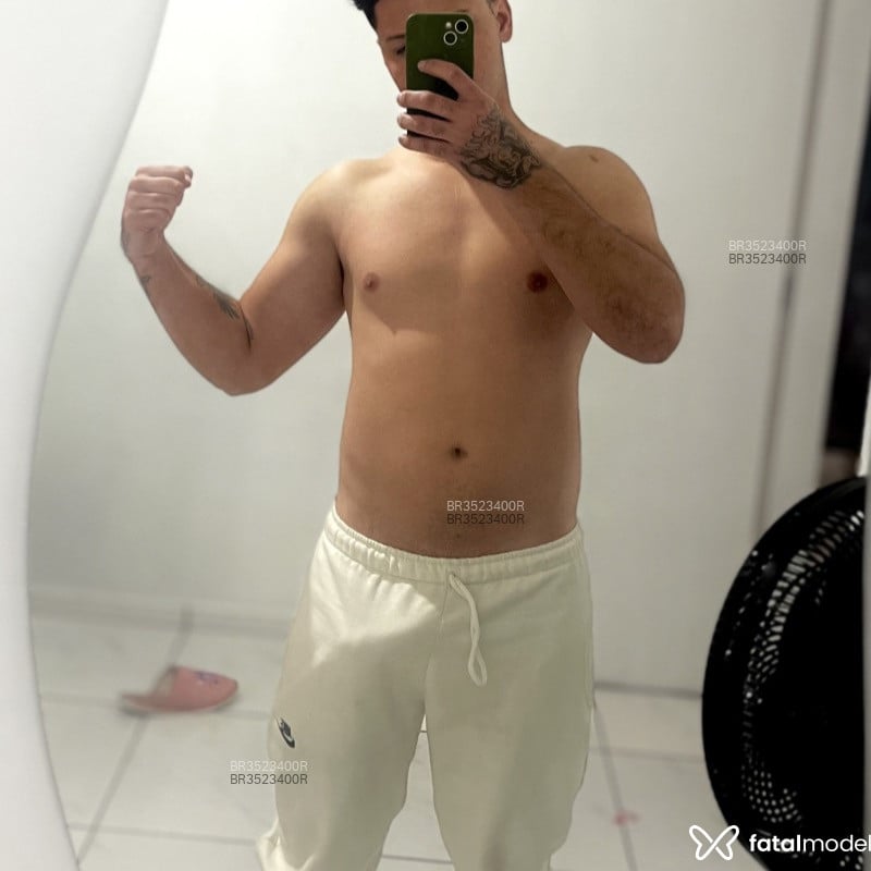 Acompanhante Meliodas - Feed