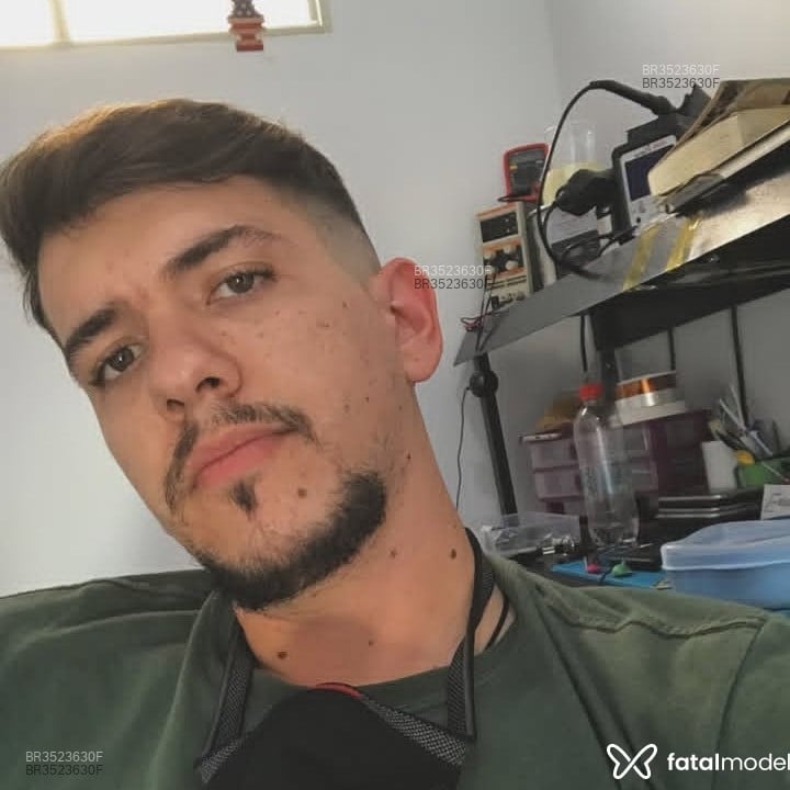 Acompanhante Marco - Feed