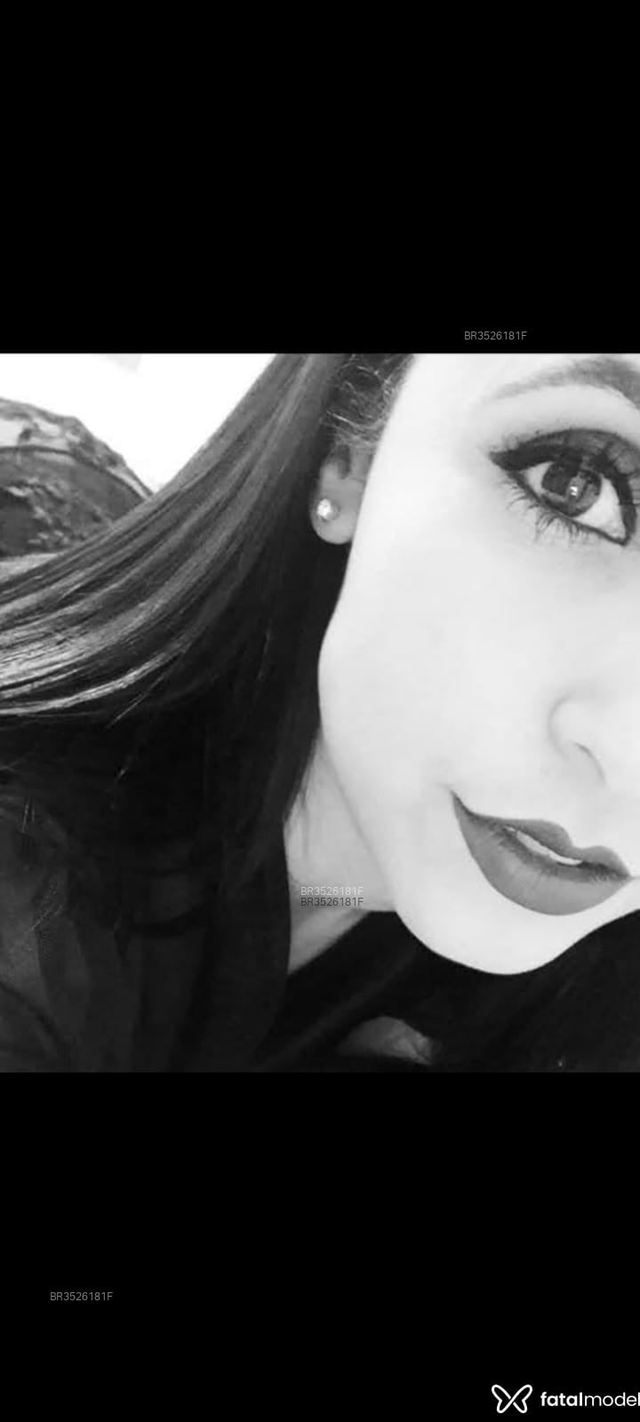 Acompanhante Luiza - Feed