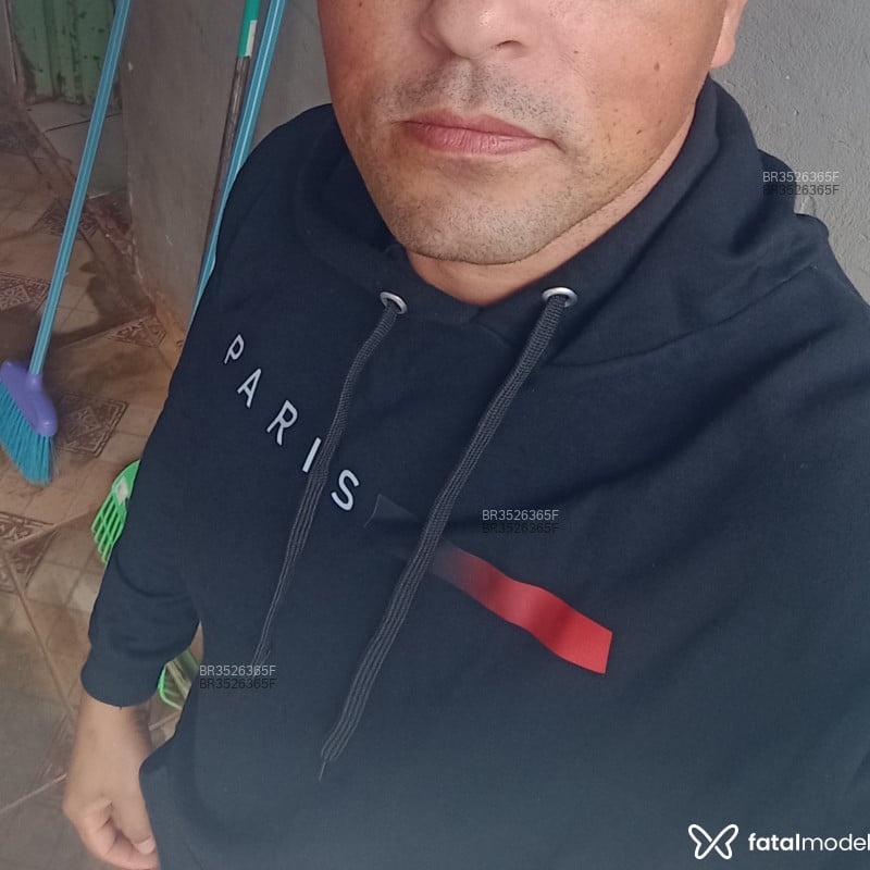 Acompanhante Cleber - Feed