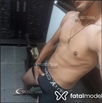 Acompanhante Tiago Victoria - Feed