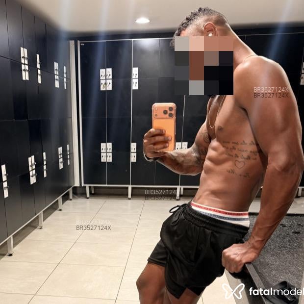 Acompanhante Vitor - Feed