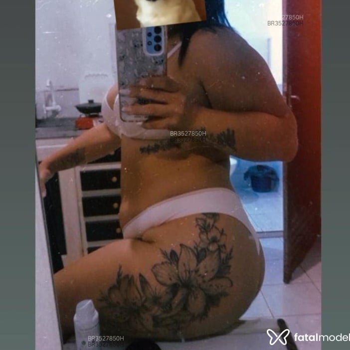Acompanhante Morena - Feed