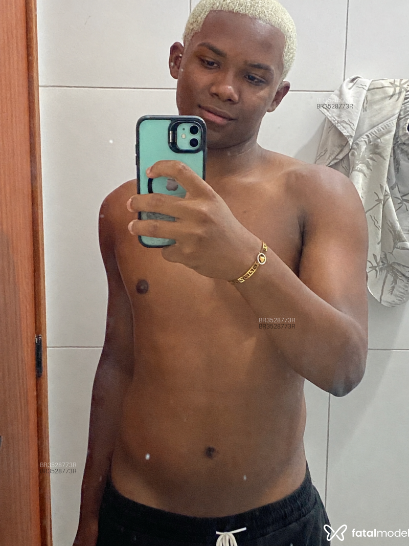 Acompanhante Lucas Xavier - Feed