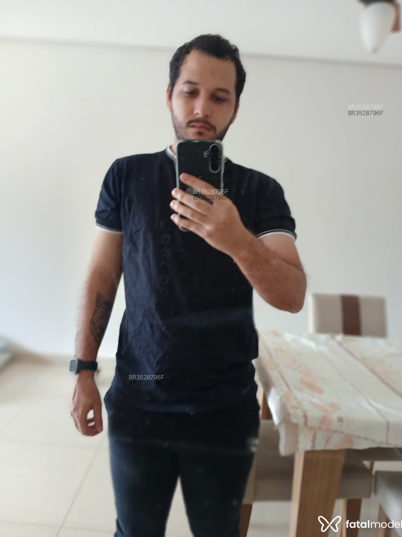 Acompanhante Gabriel - Feed