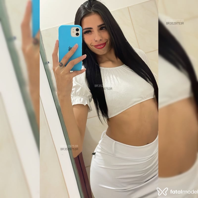 Acompanhante Débora - Feed