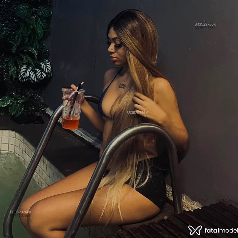 Acompanhante Marcelle - Feed