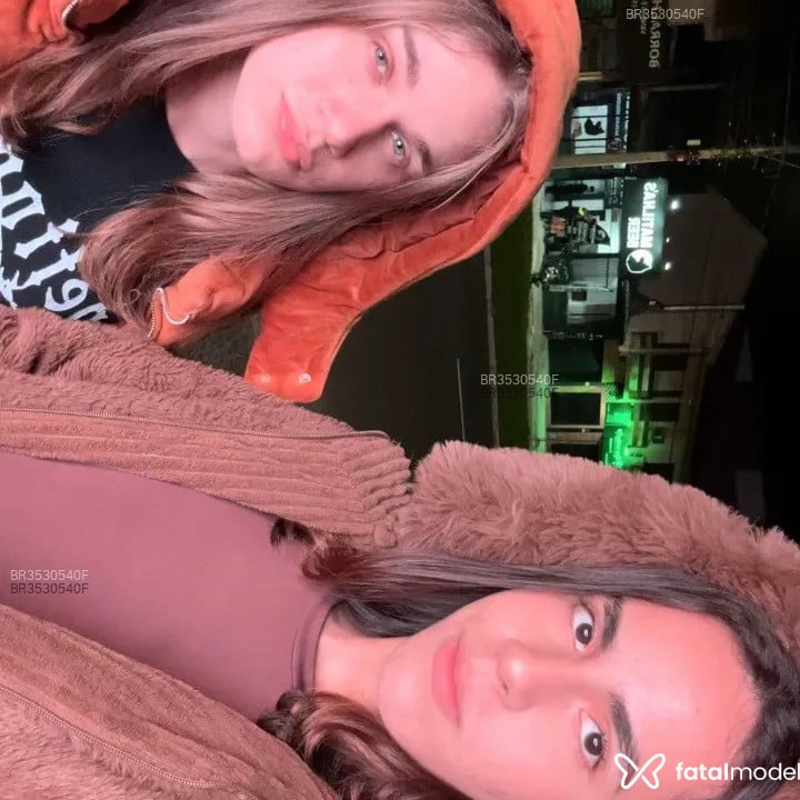 Acompanhante Twogirls - Feed