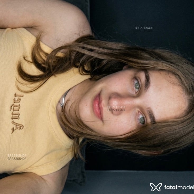 Acompanhante Elena - Feed