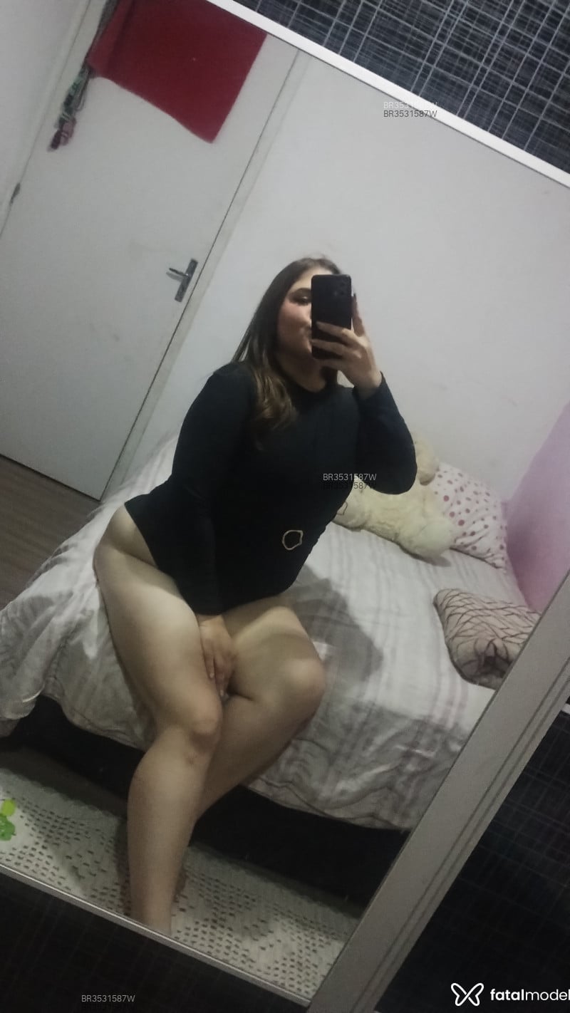 Acompanhante Aninha - Feed