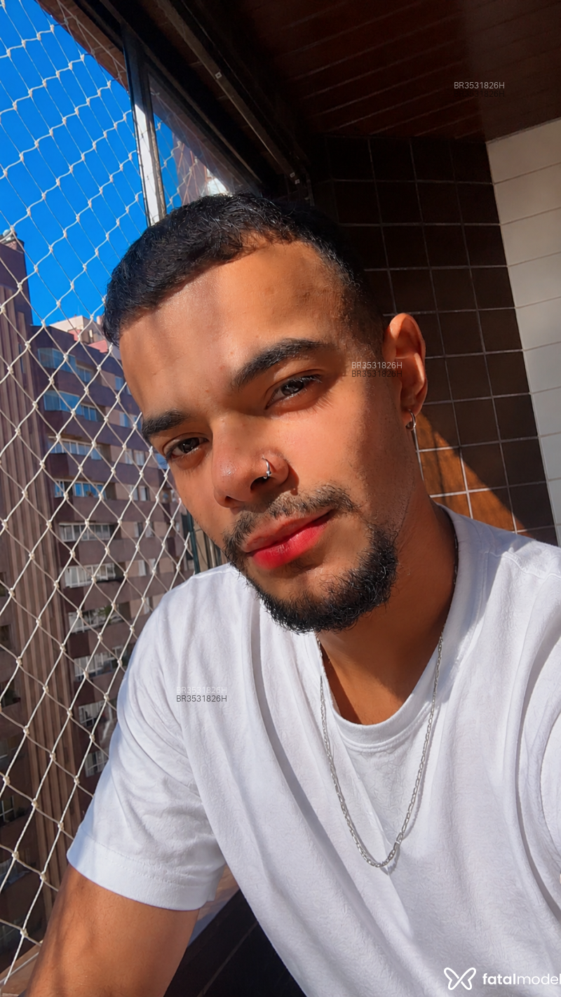 Acompanhante Matheus - Feed