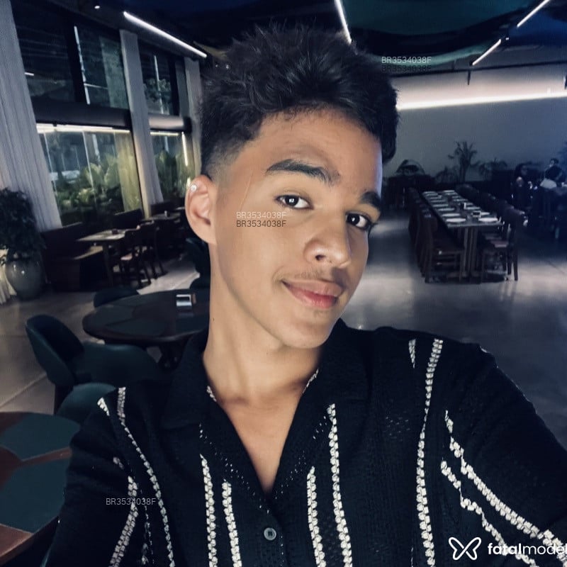 Acompanhante Gustavo - Feed
