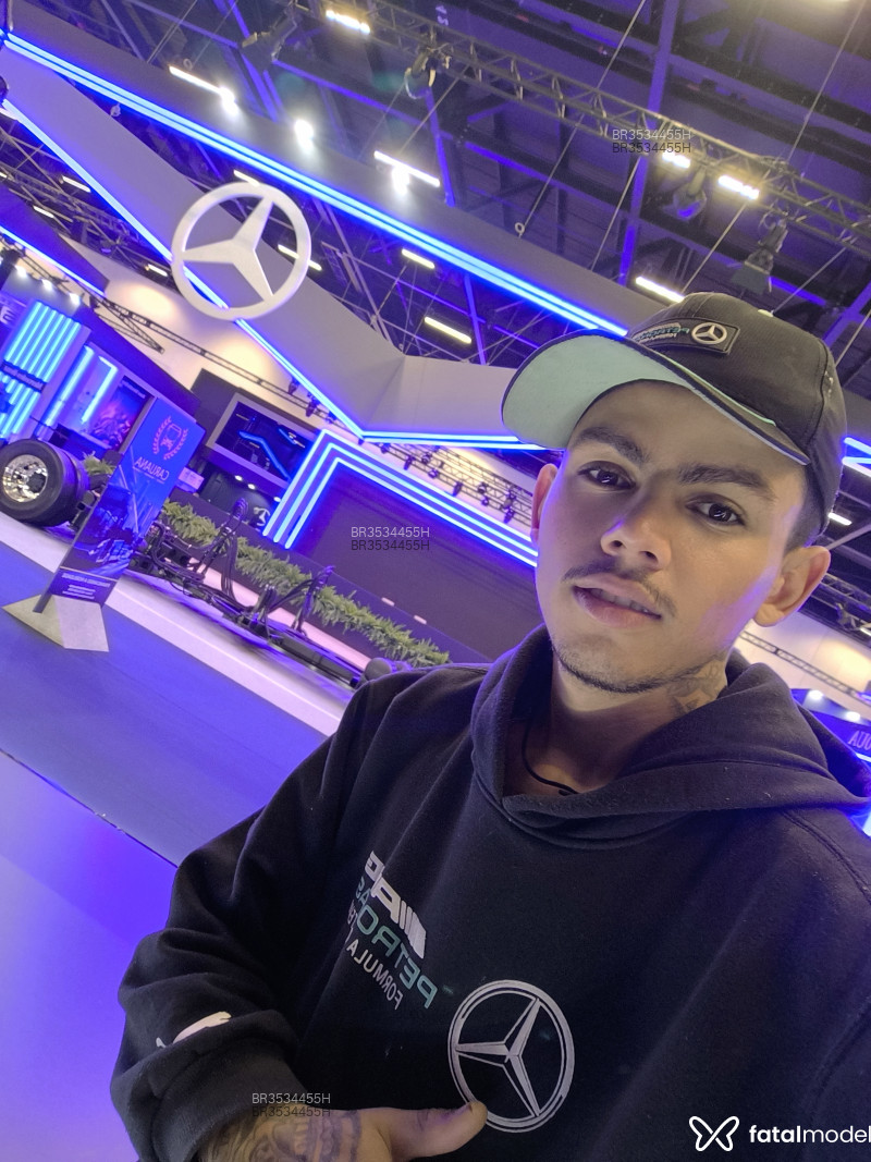 Acompanhante Matheus - Feed