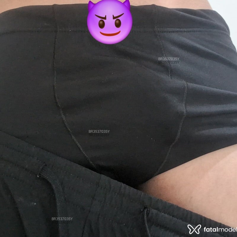 Acompanhante Stefan - Feed