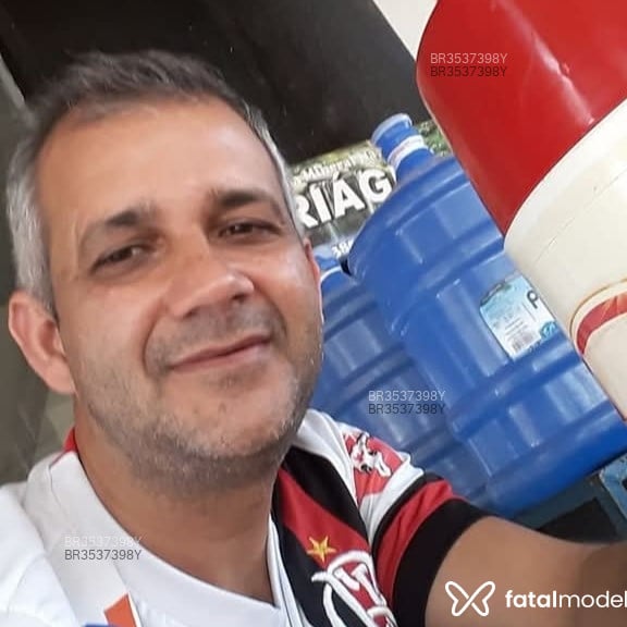 Acompanhante Solteirão - Feed