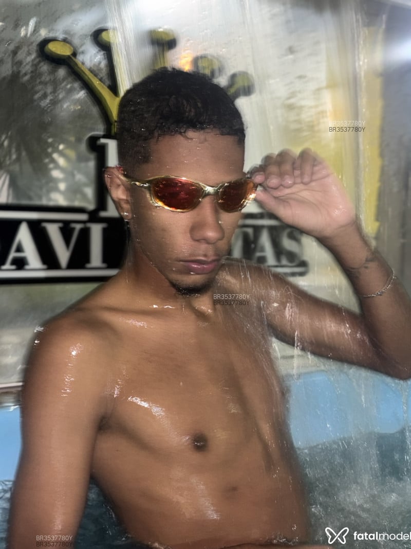 Acompanhante Gustavo - Feed