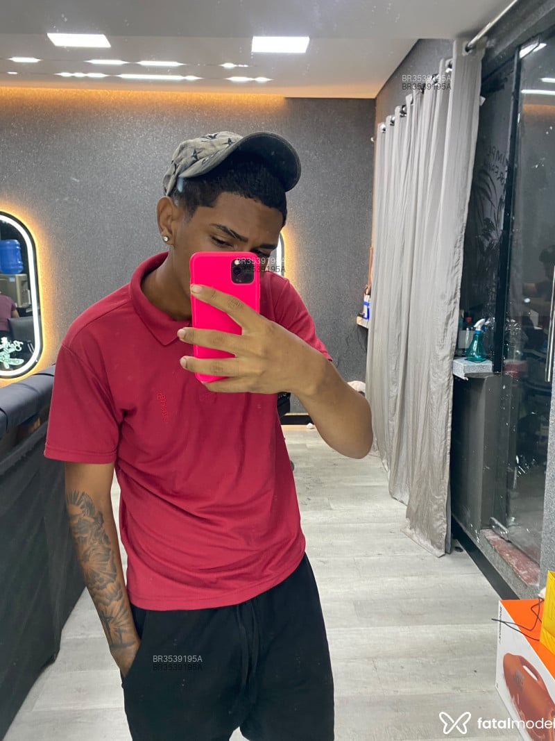 Acompanhante Gustavo - Feed