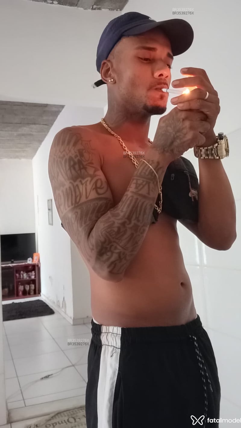 Acompanhante Matheus - Feed