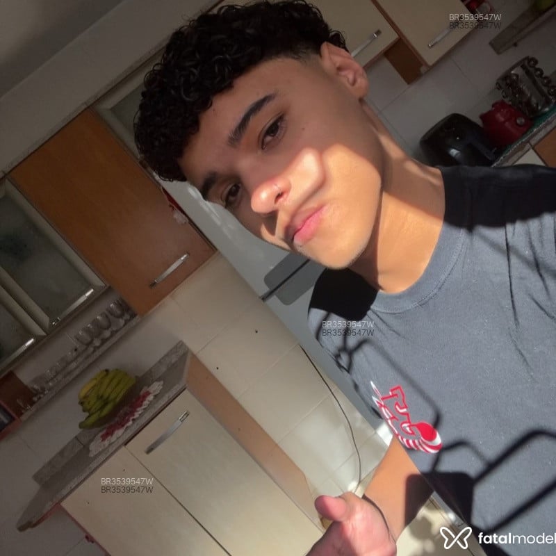 Acompanhante Felipe - Feed