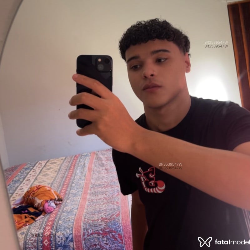 Acompanhante Felipe - Feed