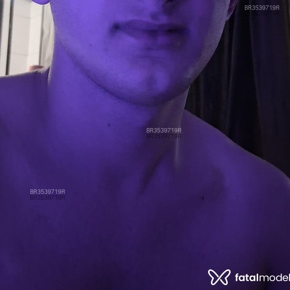 Acompanhante Cestare - Feed
