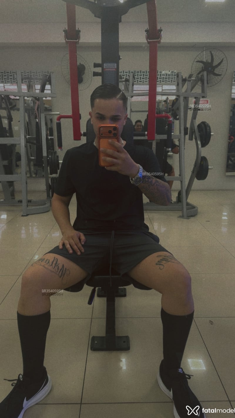 Acompanhante Vitinho - Feed