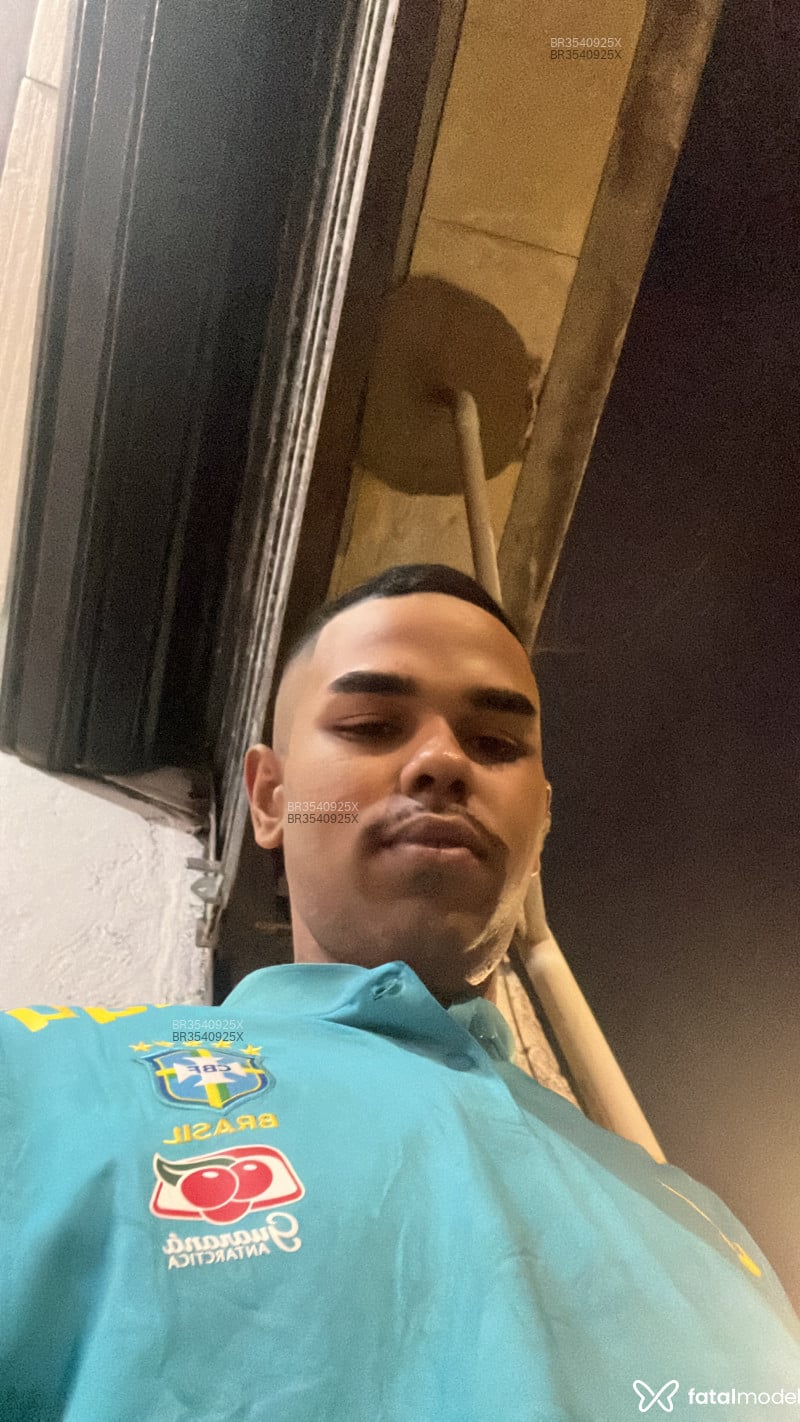 Acompanhante Meninoharidade - Feed