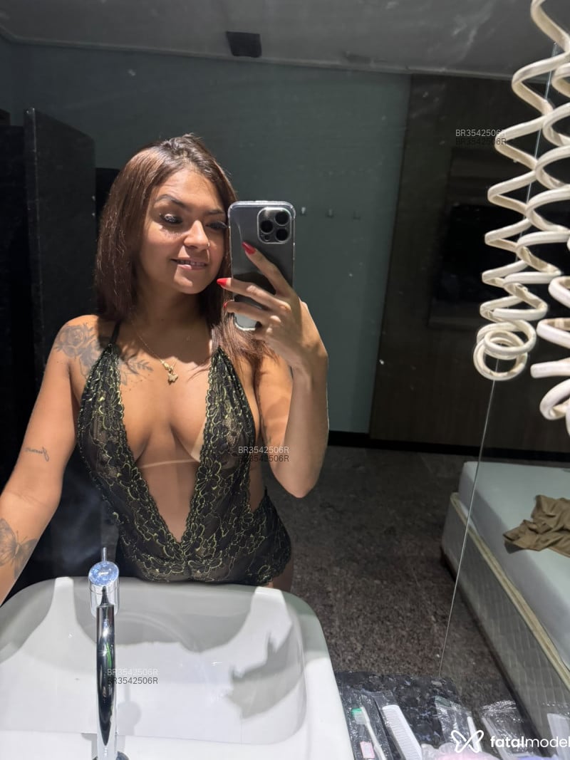 Acompanhante Rayra Oliveira - Feed