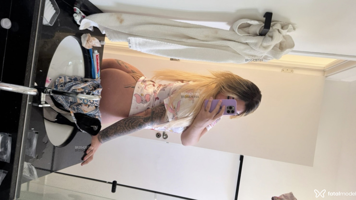 Acompanhante Isinha - Feed